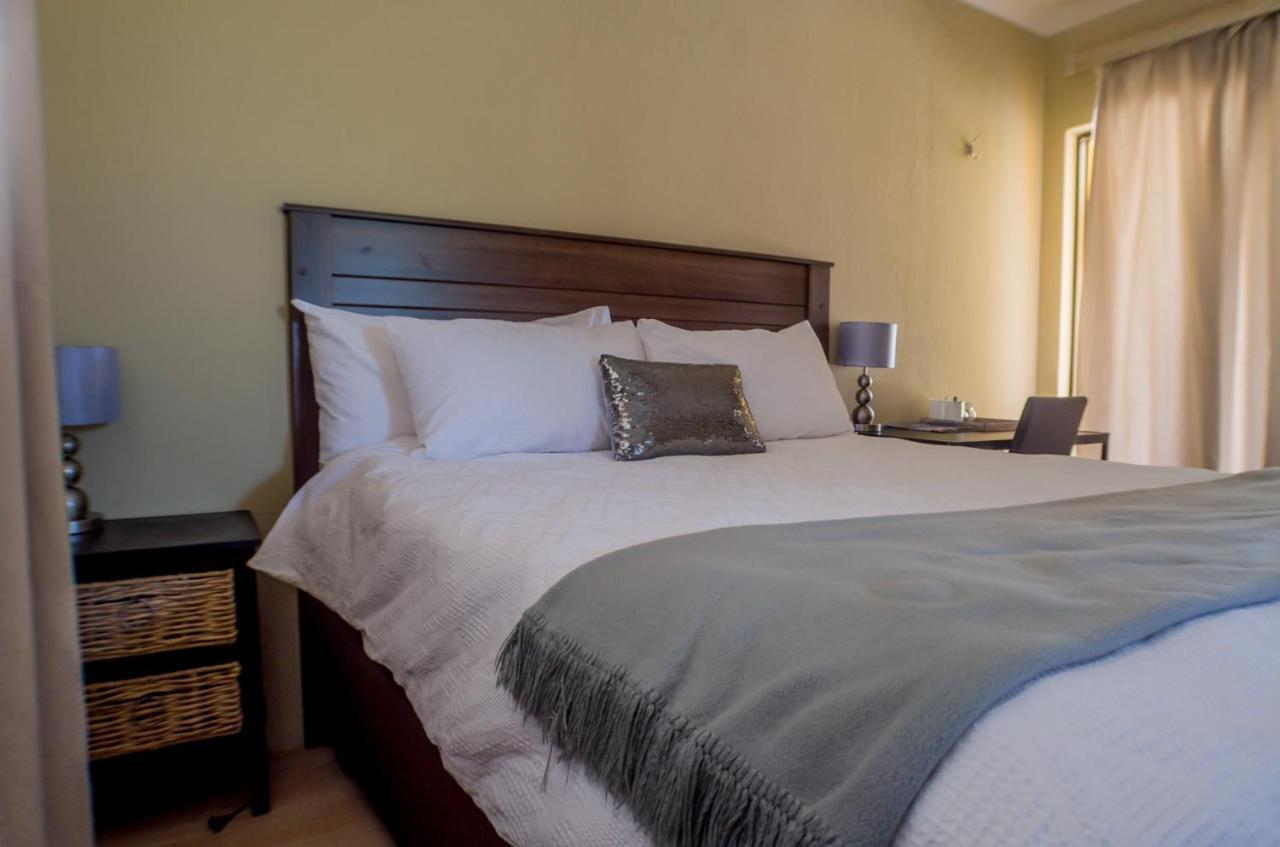 Seroloana Guest House Рюстенбург Экстерьер фото