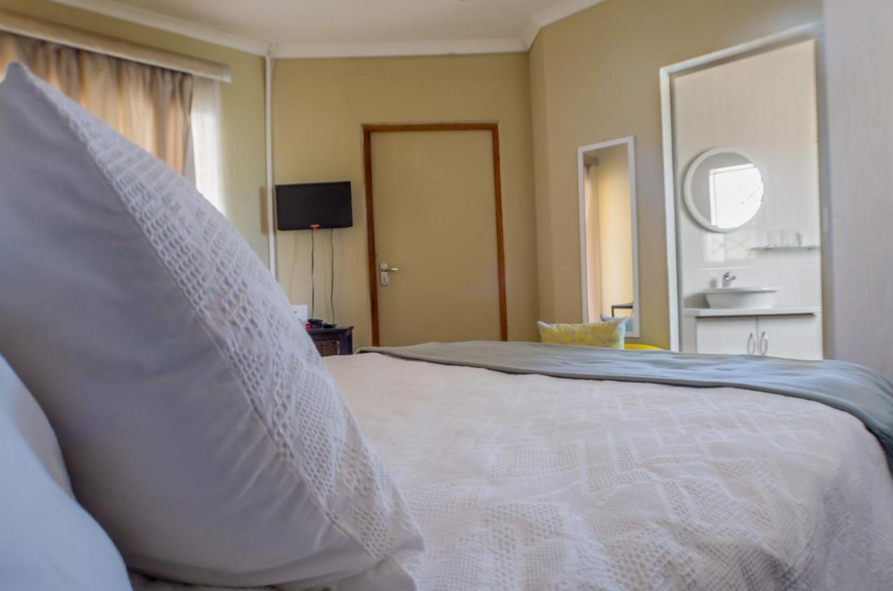 Seroloana Guest House Рюстенбург Экстерьер фото